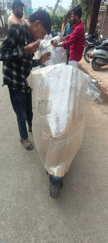Unloading and Final Delivery